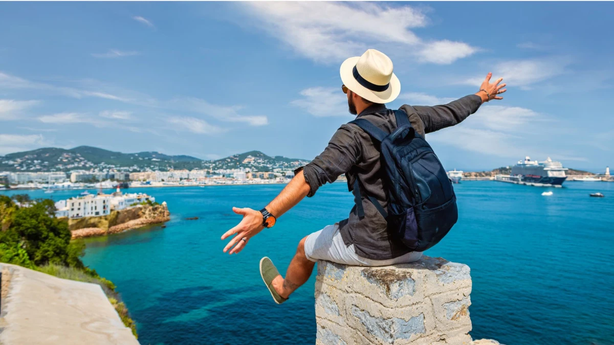 Viajar solo/a con respaldo profesional: destinos ideales para dar el paso con seguridad